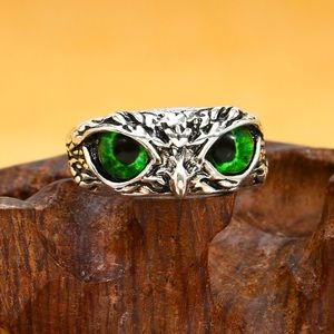 Brand NEW Green Demon Eye Antique Alloy Owl Ring